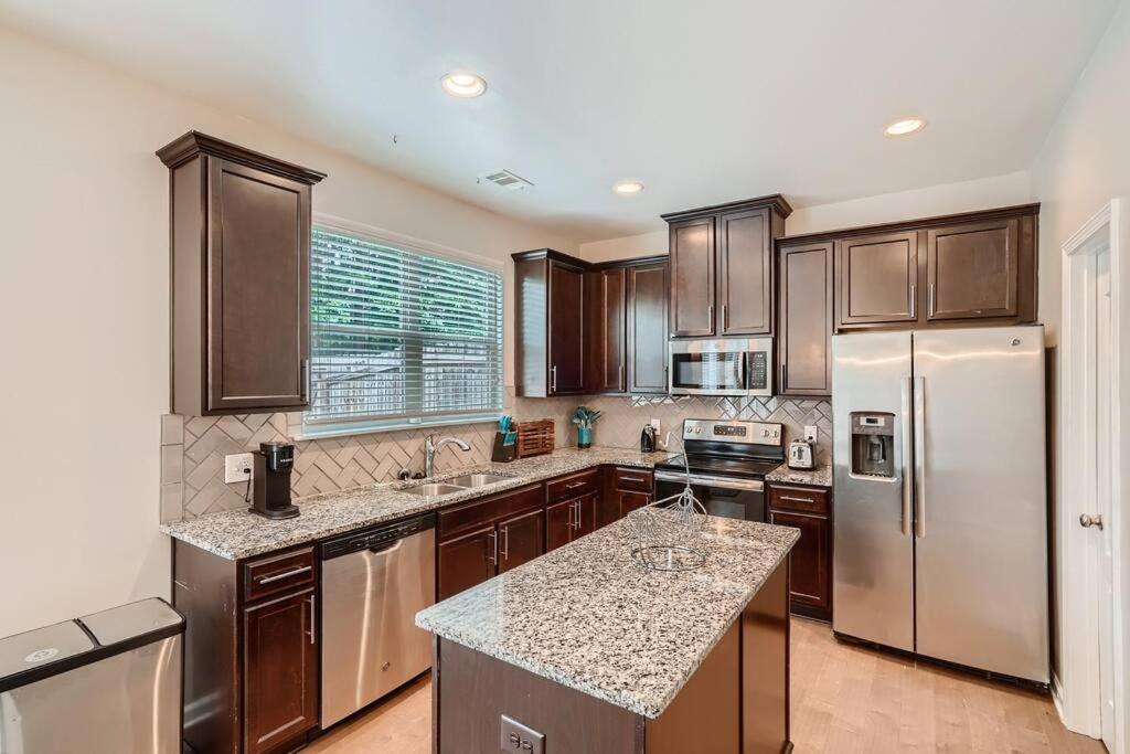 Вілла Luxury Townhouse In Atlanta Suburb Collinsville Екстер'єр фото
