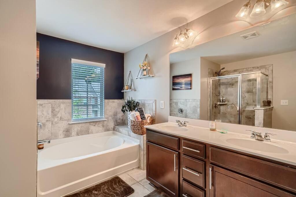 Вілла Luxury Townhouse In Atlanta Suburb Collinsville Екстер'єр фото