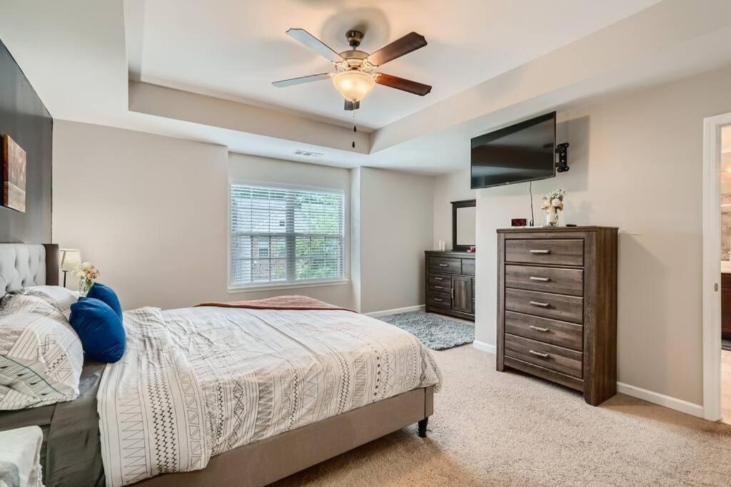 Вілла Luxury Townhouse In Atlanta Suburb Collinsville Екстер'єр фото
